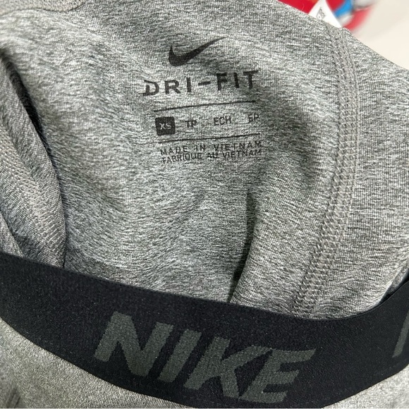 NIKE - Biker Shorts - Picture 3 of 3